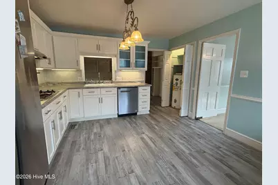 830 W Covington Street, Laurinburg, NC 28352 - Photo 6