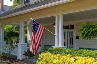 303 McReynolds St, Carthage, NC 28327 - Photo 2