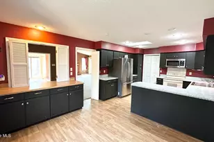 1935 Caracara Dr, New Bern, NC 28560 - Photo 20