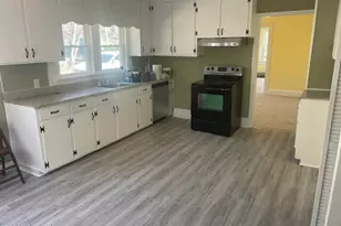 203 Allen St, Elizabethtown, NC 28337 - Photo 10