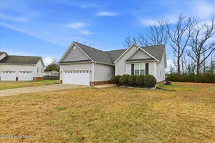 40 Farmgate Ct, Selma, NC 27576 - Photo 2