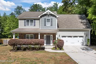723 N Chapin Rd, Aberdeen, NC 28315 - Photo 1