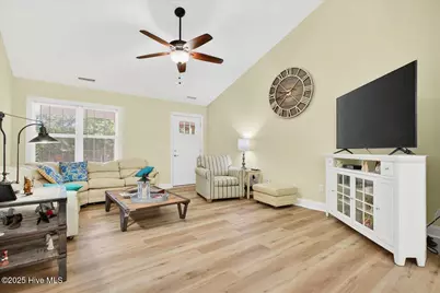 104 NE 40th Street, Oak Island, NC 28465 - Photo 14