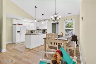 104 NE 40th St, Oak Island, NC 28465 - Photo 18