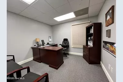 285 W New York Avenue, Southern Pines, NC 28387 - Photo 4