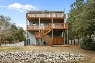 7118 Archers Creek Dr, Emerald Isle, NC 28594 - Photo 6