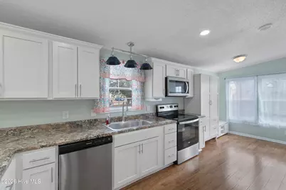 335 Laughing Gull Court SW, Shallotte, NC 28470 - Photo 8