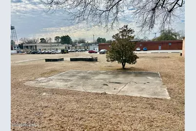204 E Railroad Street, Laurinburg, NC 28352 - Photo 6