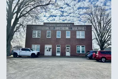 204 E Railroad Street, Laurinburg, NC 28352 - Photo 2