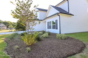 144 Bobwhite Cir, Cape Carteret, NC 28584 - Photo 4