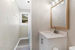 902 Ocean Dr, Emerald Isle, NC 28594 - Photo 36