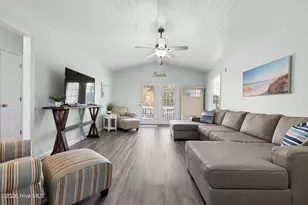 117 NE 52nd St, Oak Island, NC 28465 - Photo 8