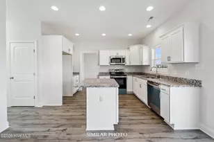 325 Black Hawk Dr, Jacksonville, NC 28546 - Photo 16