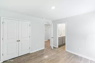 114 Muscadine Dr, Jacksonville, NC 28546 - Photo 2