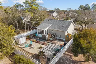 165 NE 5th St, Oak Island, NC 28465 - Photo 4