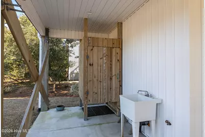 10522 Island Circle, Emerald Isle, NC 28594 - Photo 32