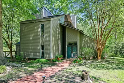 127 Hampton Drive, Washington, NC 27889 - Photo 4