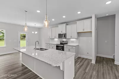 2504 Starling Lane, New Bern, NC 28562 - Photo 6