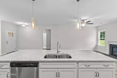 2504 Starling Lane, New Bern, NC 28562 - Photo 12