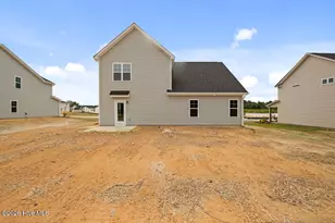 158 Seaford Ln, Aberdeen, NC 28315 - Photo 2