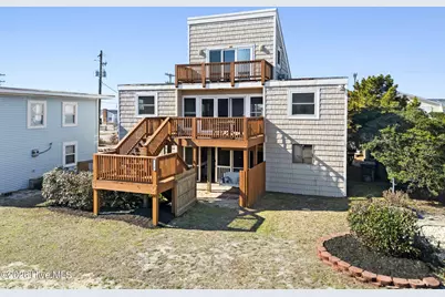 714 Ocean Boulevard, Topsail Beach, NC 28445 - Photo 2