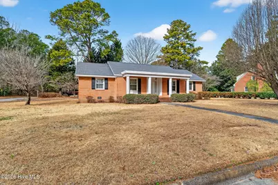 808 Chestnut Drive, Smithfield, NC 27577 - Photo 2