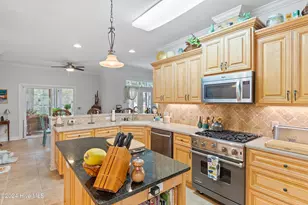 349 Lockwood Ln SW, Supply, NC 28462 - Photo 16