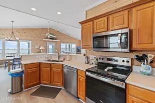 6621 W Beach Dr, Oak Island, NC 28465 - Photo 18