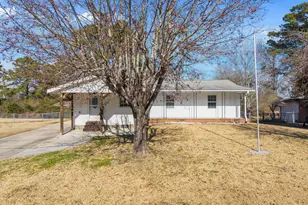 29 Berkshire Dr, Jacksonville, NC 28546 - Photo 6