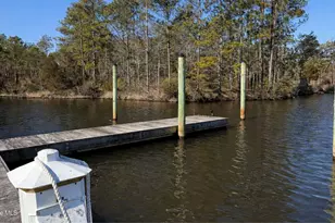 106 2nd St, Vandemere, NC 28587 - Photo 4