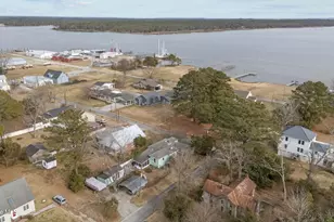 106 2nd St, Vandemere, NC 28587 - Photo 32