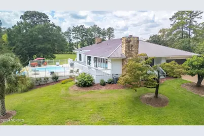 101 Elizabeth Road, Elizabethtown, NC 28337 - Photo 4