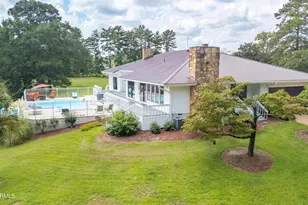101 Elizabeth Rd, Elizabethtown, NC 28337 - Photo 4