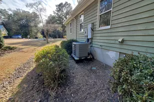 108 Fern Ct, Pine Knoll Shores, NC 28512 - Photo 40