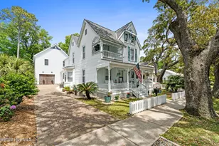 210 W West St, Southport, NC 28461 - Photo 64
