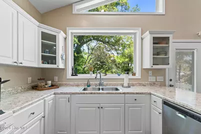 210 W West Street, Southport, NC 28461 - Photo 20