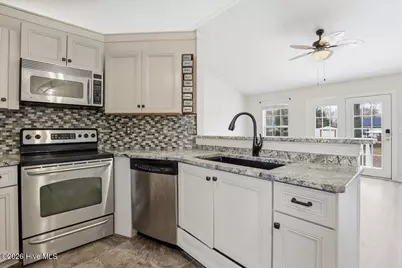 2806 Cornell Court, La Grange, NC 28551 - Photo 8