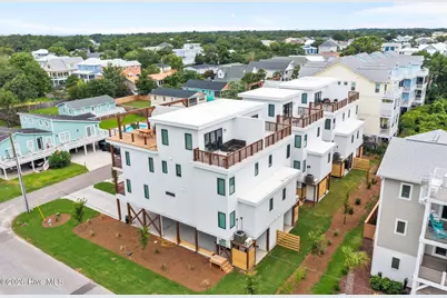 817 S Third Street S, Carolina Beach, NC 28428 - Photo 2