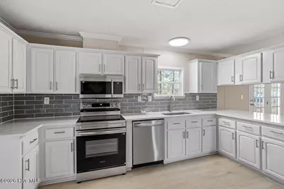 190 Pickett Circle, Vass, NC 28394 - Photo 4