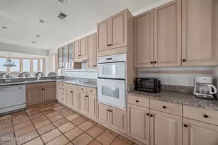 2223 Sandfiddler Rd, Corolla, NC 27927 - Photo 4
