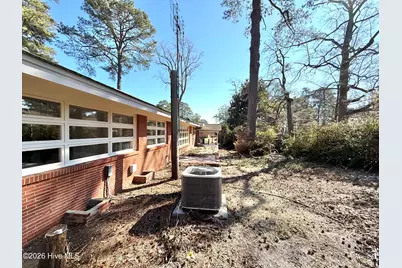 106 Carolina Avenue, Williamston, NC 27892 - Photo 4