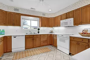 207 Vistamar Dr, Wilmington, NC 28405 - Photo 4