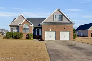 1329 Whitten Ct, Greenville, NC 27858 - Photo 1