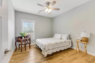 304 E Oak Island Dr, Oak Island, NC 28465 - Photo 24