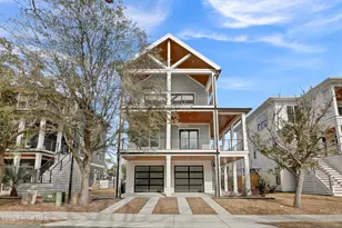 106 Diamond Pt Ct, Surf City, NC 28445 - Photo 2