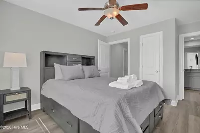106 Charlotte Avenue, Surf City, NC 28445 - Photo 18