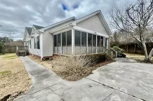 102 Earl Ave, Beaufort, NC 28516 - Photo 6