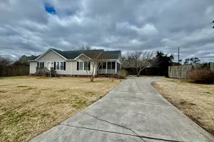 102 Earl Ave, Beaufort, NC 28516 - Photo 4