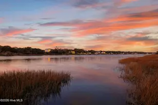 1055 Tide Ridge Dr, Holden Beach, NC 28462 - Photo 30