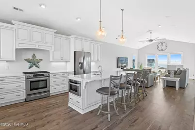 392 Ocean Boulevard W, Holden Beach, NC 28462 - Photo 10